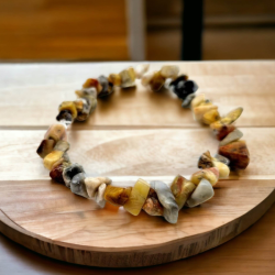 Bracelet en éclats d'Agate Crazy Lace baroque naturelle, magnétisée pour favoriser l'optimisme et l'équilibre.