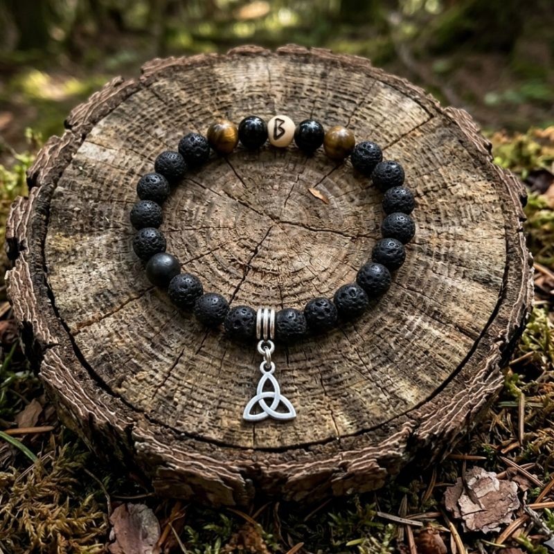 Bracelet sacré Berkano : Jaspe Rouge, Obsidienne, Pierre de Lave et bois pyrogravé à la main.