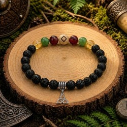 Bracelet sacré Ingwaz : Grenat, Aventurine, Citrine et Pierre de Lave sur socle de bois naturel en décor viking.