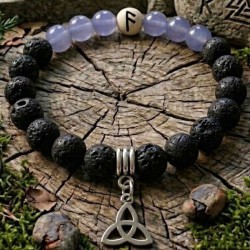 Bracelet sacré Ansuz : Aigue-Marine, Pierre de Lave et Rune pyrogravée à la main sur bois.
